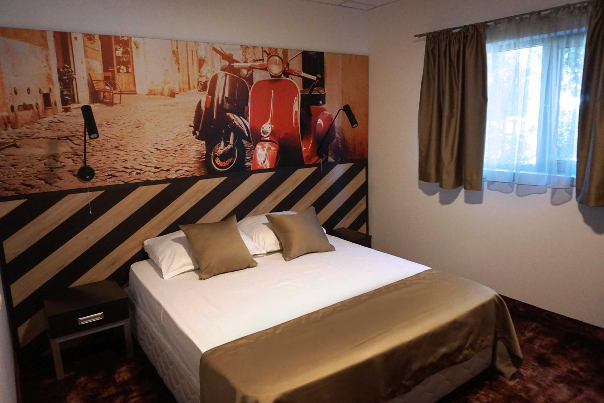 Hotel Ihtiman المظهر الخارجي الصورة