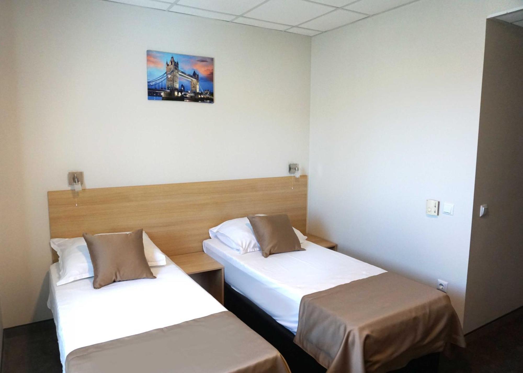 Hotel Ihtiman المظهر الخارجي الصورة
